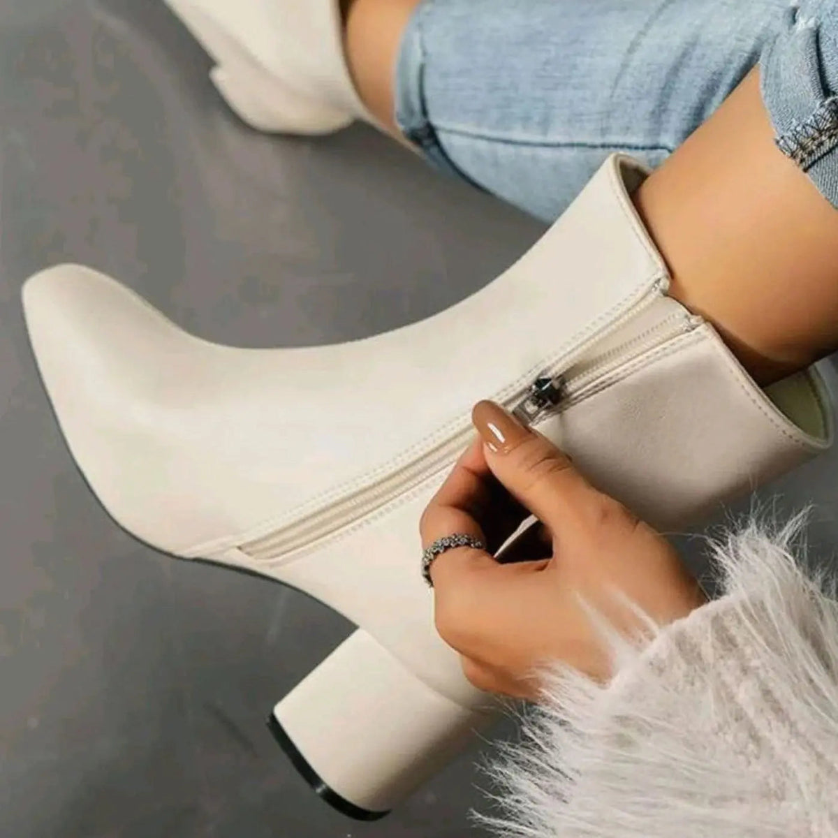 Women's Heeled Ankle Boots Block Heel Side Zip Stylish Everyday Footwear