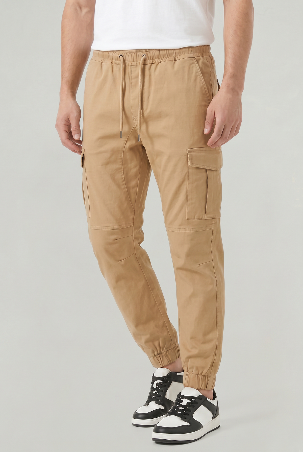Men's Slim Fit Cargo Pants Utility Pockets Versatile Everyday Casual