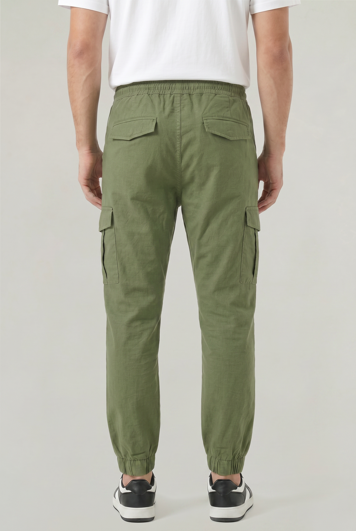 Men's Slim Fit Cargo Pants Utility Pockets Versatile Everyday Casual