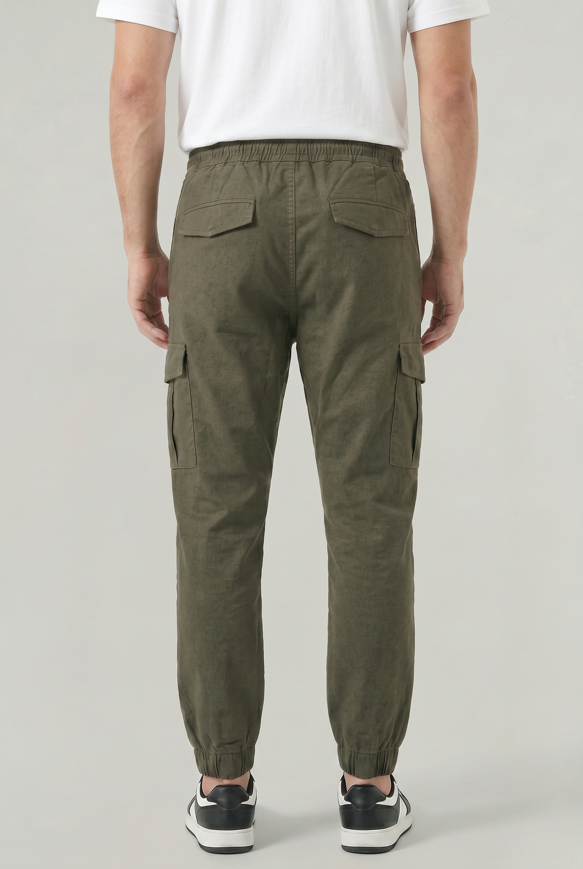 Men's Slim Fit Cargo Pants Utility Pockets Versatile Everyday Casual