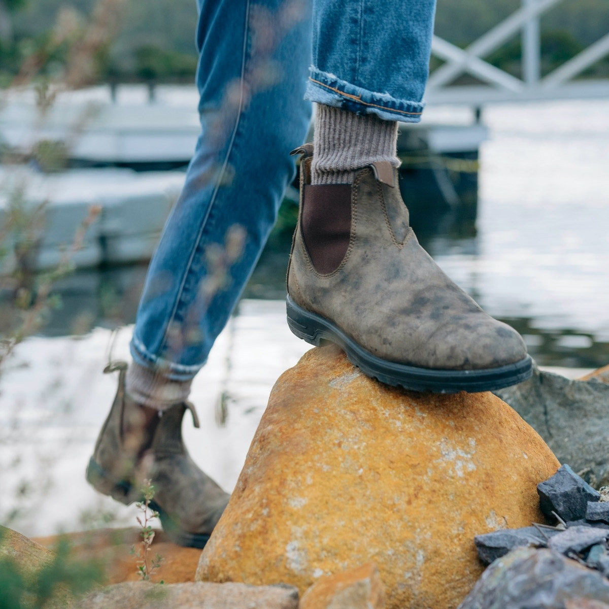 Men's Casual Chelsea Boots Slip-On Stylish Everyday Versatile Footwear