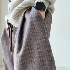Men's Relaxed Fit Cargo Pants Utility Pockets Versatile Everyday Style