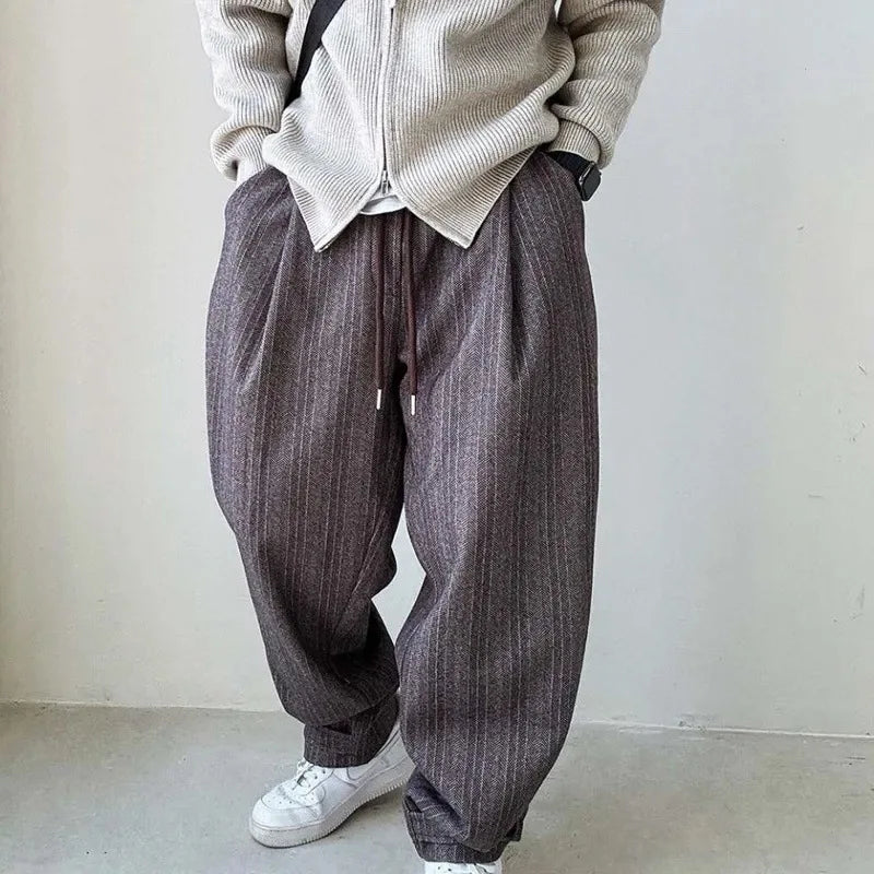 Men's Relaxed Fit Cargo Pants Utility Pockets Versatile Everyday Style