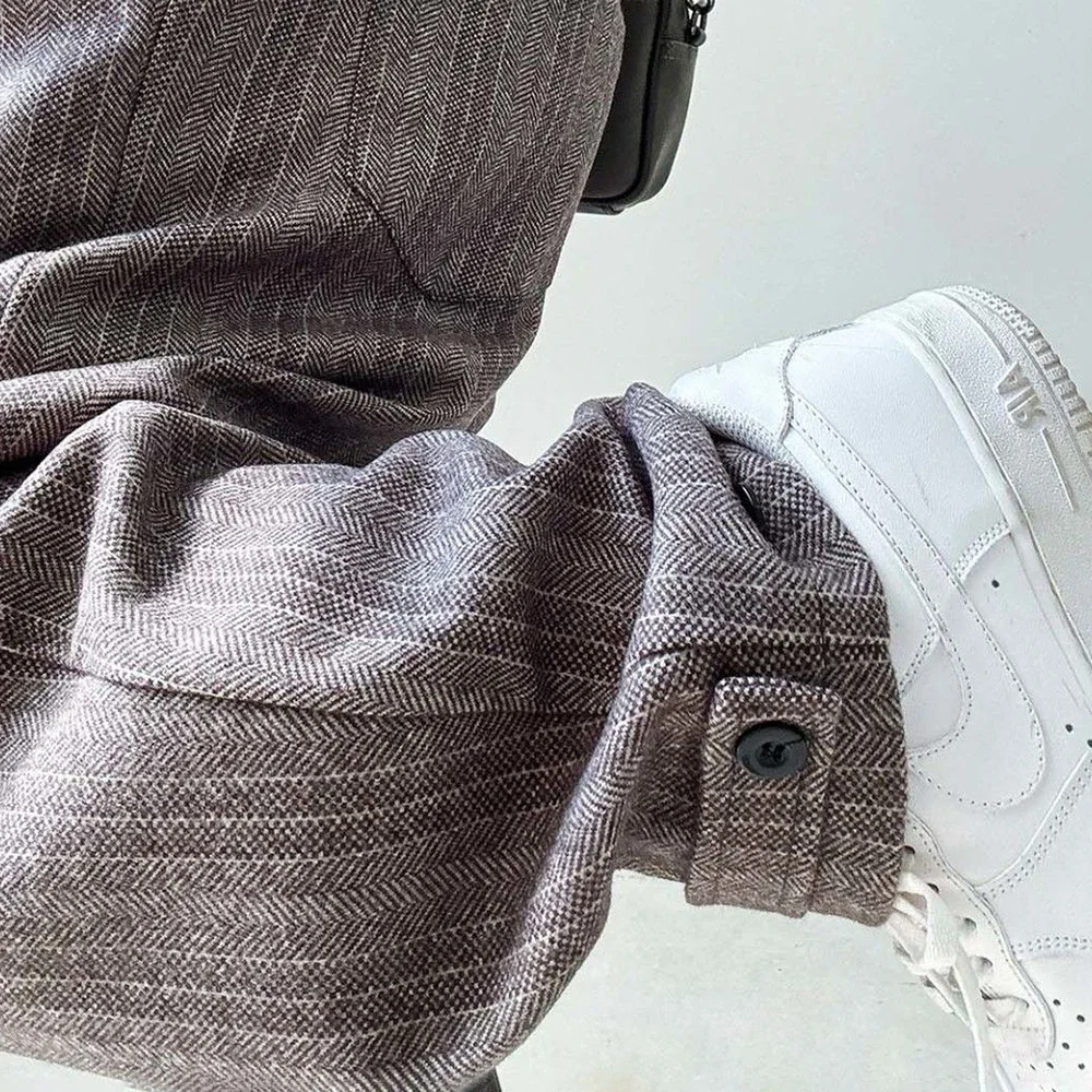 Men's Relaxed Fit Cargo Pants Utility Pockets Versatile Everyday Style