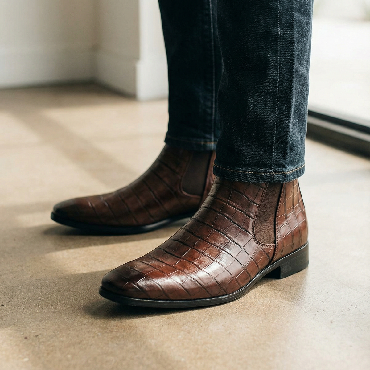 Men's Chelsea Boots Classic Ankle Height Round Toe Casual Everyday Wear