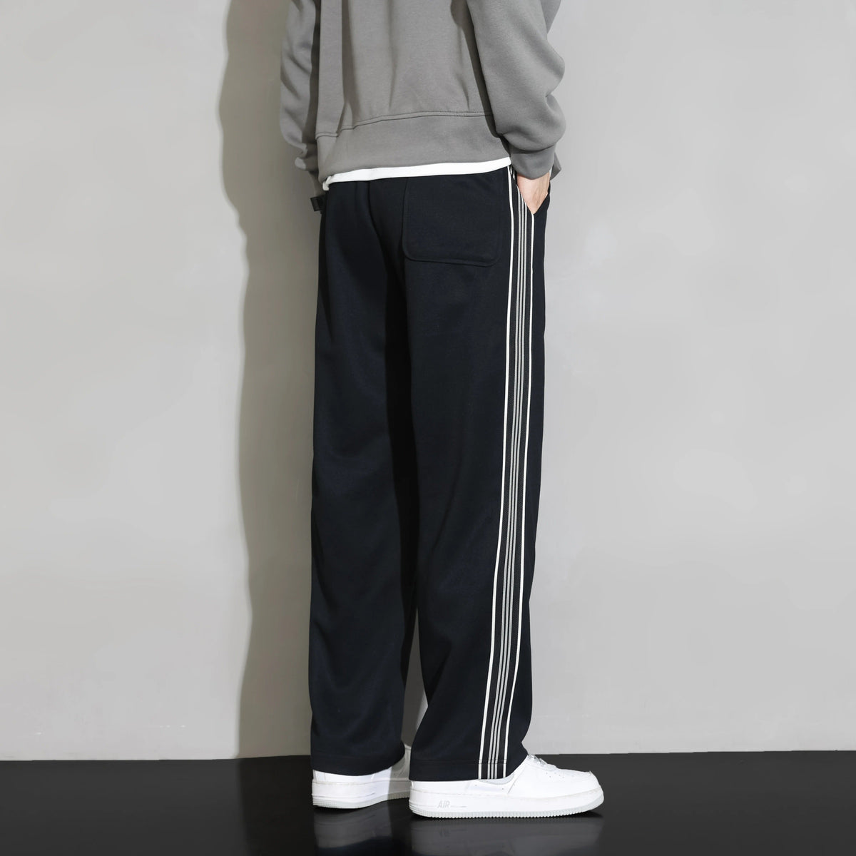 Men's Casual Stripe Joggers Relaxed Fit Comfortable Everyday Activewear