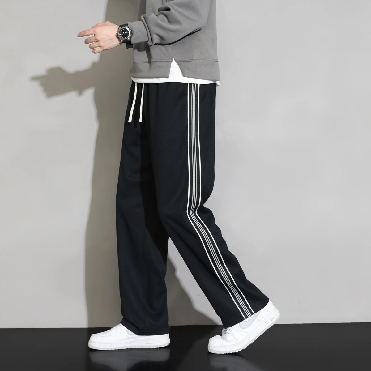 Men's Casual Stripe Joggers Relaxed Fit Comfortable Everyday Activewear